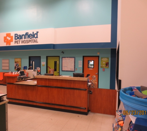 Banfield Pet Hospital - Clarksville, TN