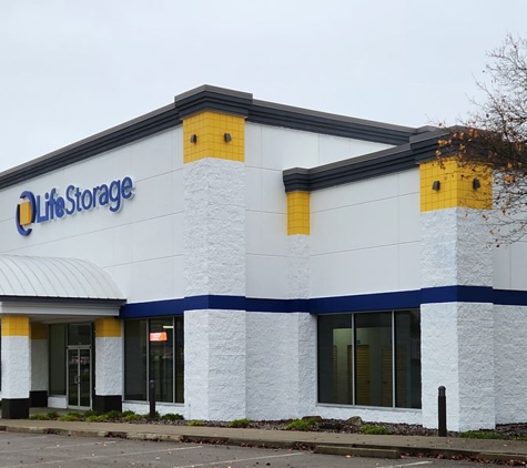 Extra Space Storage - Niles, OH