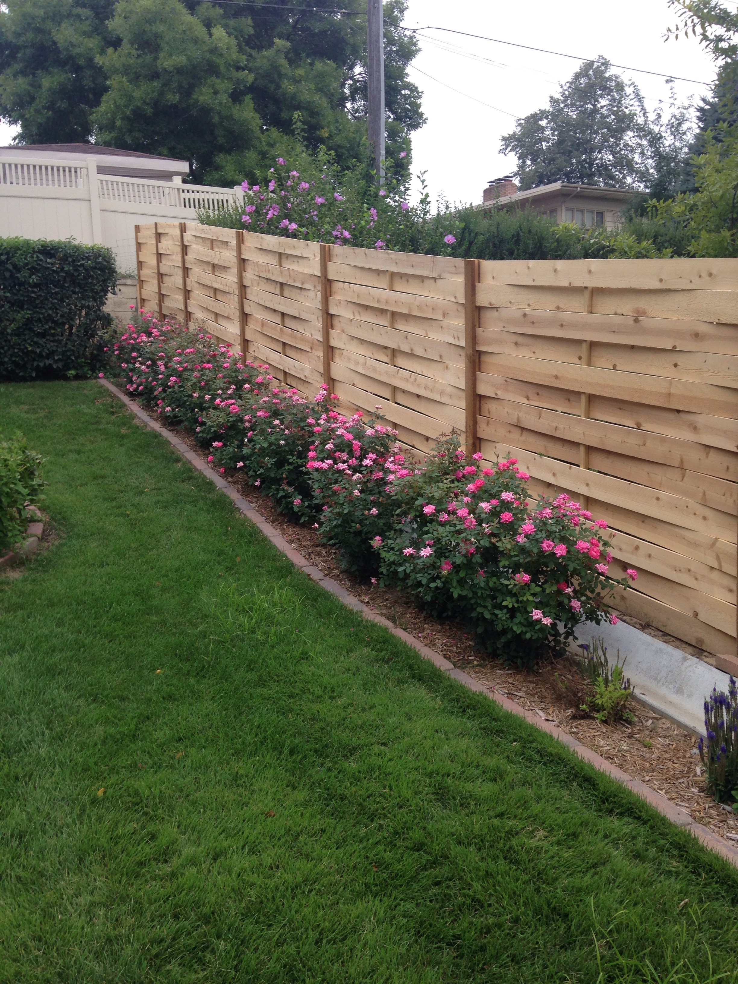 American Fence Company of Kearney, Nebraska – Fence company serving  Kearney, Nebraska and nearby communities.