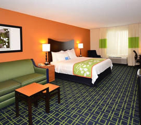 Fairfield Inn & Suites - Jefferson City, MO