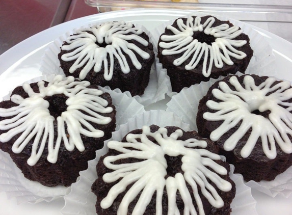 BIG Bundts & More - Durham, NC