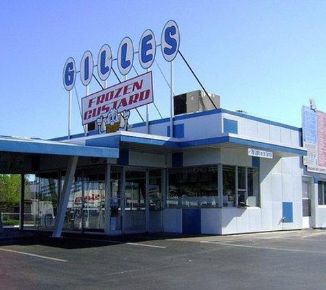 Gilles Frozen Custard - Fond Du Lac, WI