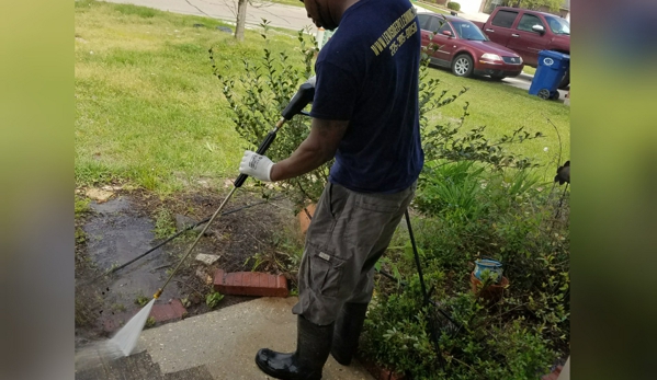 Lewis' Pressure Washing & Deep Cleaning LLC - Denham Springs, LA