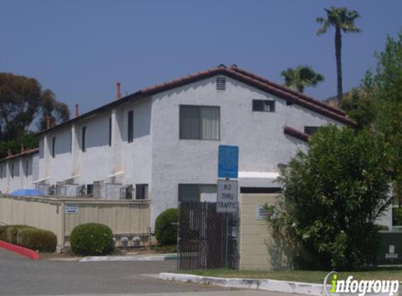 Mountain View Apartments - Escondido, CA