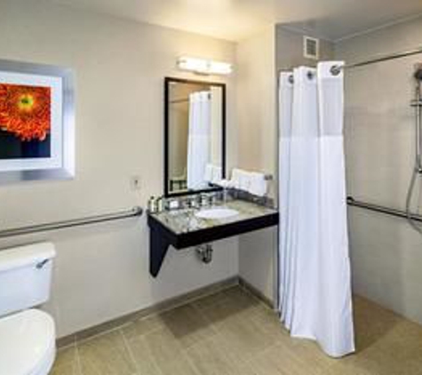 DoubleTree by Hilton Hotel San Francisco Airport - Burlingame, CA