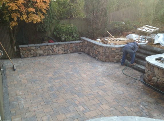 Creative Landscaping & Paving - Westbury, NY