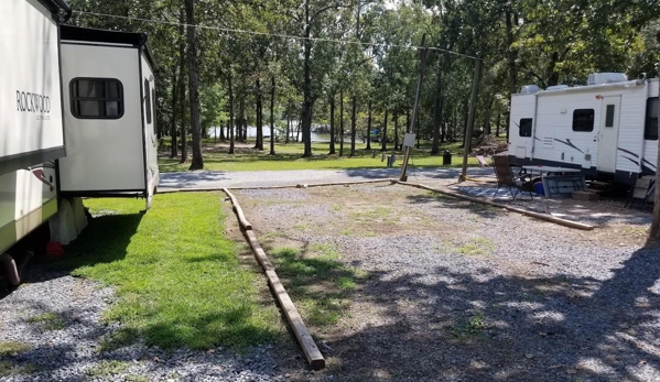 The Cove at Riverside RV Park & Campground - Cedar Bluff, AL