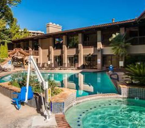 Best Western Plus Arroyo Roble Hotel & Creekside Villas - Sedona, AZ