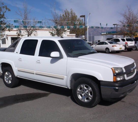 Green Light Auto Sales - Albuquerque, NM