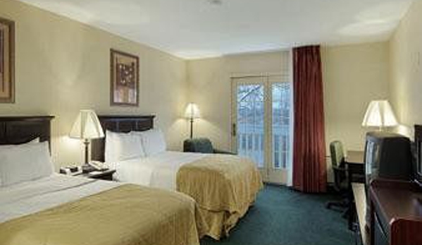 Ramada by Wyndham Groton - Groton, CT