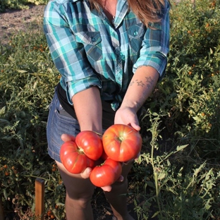 BeeWench Farm - Shandon, CA