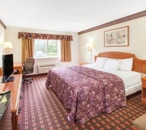 Days Inn by Wyndham Sault Ste Marie MI - Sault Sainte Marie, MI