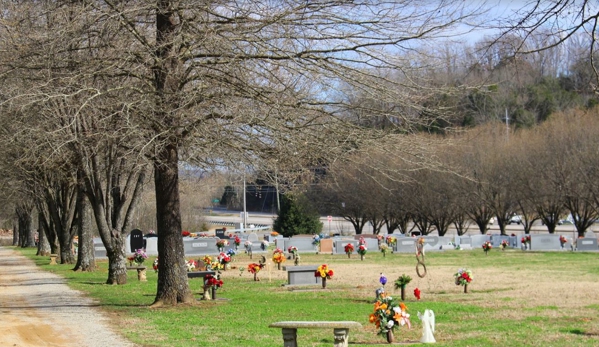 Giles Memory Gardens - Pulaski, TN