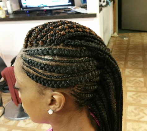 Creative African Hair Braiding - Flint, MI. Ghana braid +single