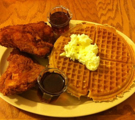 Roscoe's House Of Chicken & Waffles - Pasadena, CA