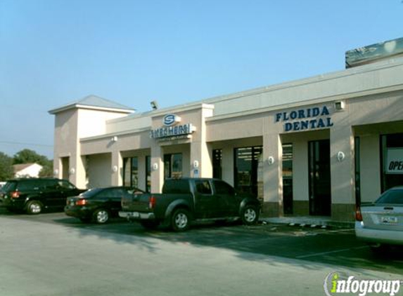 SKECHERS Factory Outlet - Tampa, FL