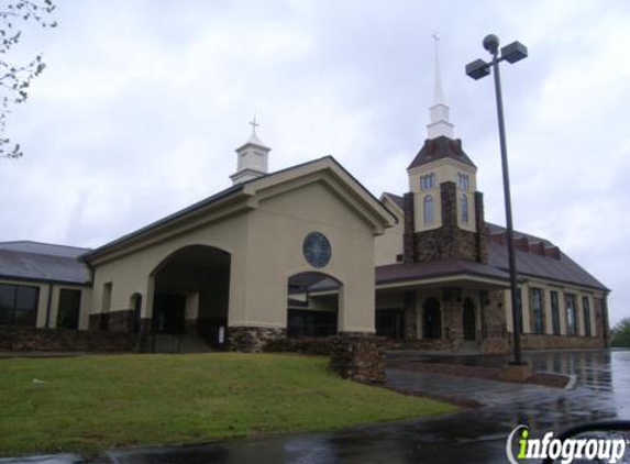 Advent Presbyterian Church - Cordova, TN