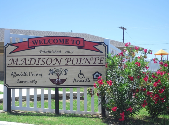 Madison Pointe Apartments - Cotulla, TX