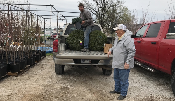 Heavenly Creations Greenhouse - Bolivar, MO. Loading up!