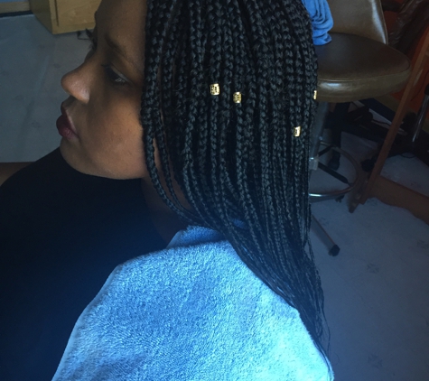 Bibi African Hair Palace/Beauty Supply LLC - Green Bay, WI. Box braids