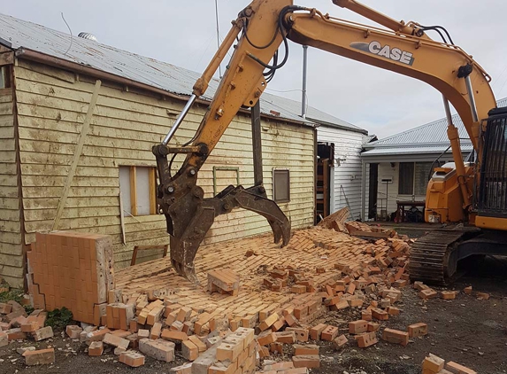 SJR Demolition & Earthmovin - Horsham, VIC