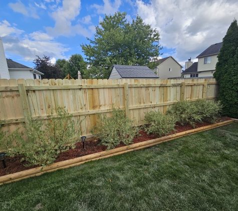 Starr Fencing - Clay, MI. wood fence