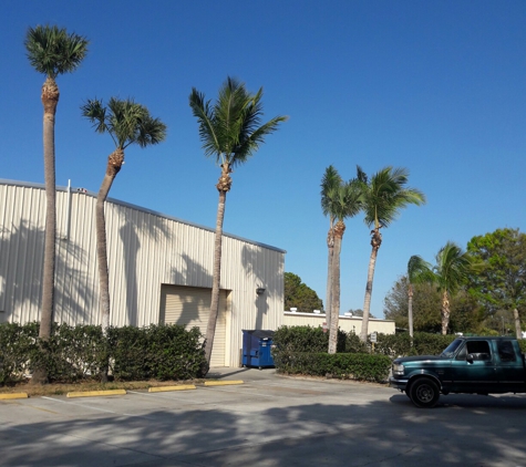 TOM'S AFFORDABLE TREES SERVICE - Vero Beach, FL