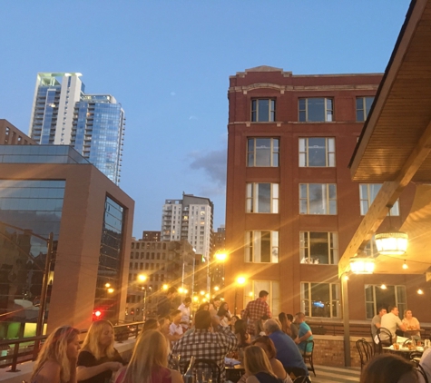 Bernie's Lunch & Supper - Chicago, IL