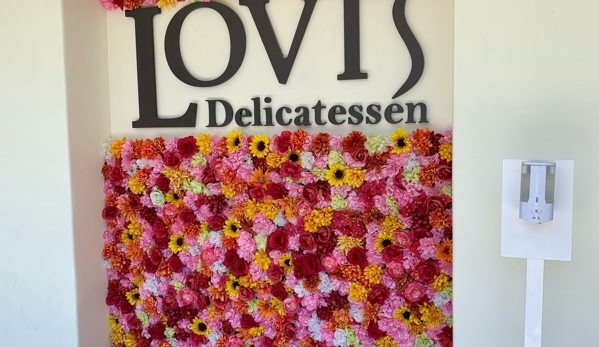 Lovi's Delicatessen - Calabasas, CA