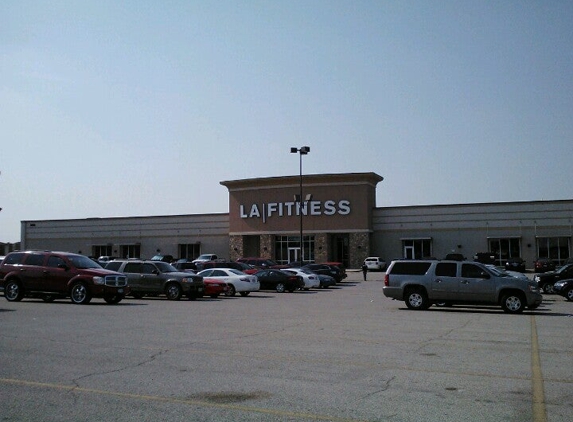 LA Fitness - Fort Worth, TX