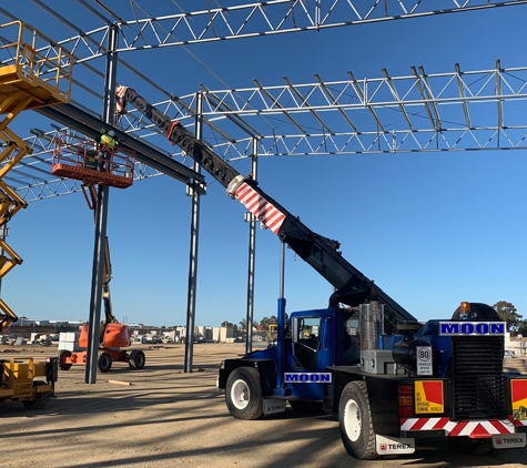 Moon Crane Hire