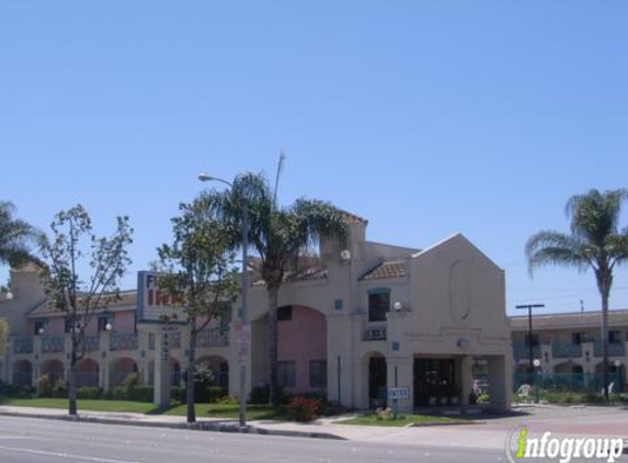 Fiesta Inn - Bell Gardens, CA