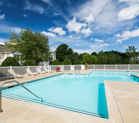 Pointe at Sugarloaf Apartment Homes - Lawrenceville, GA