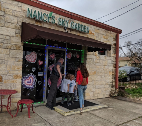 Nancy's Sky Garden RR - Round Rock, TX