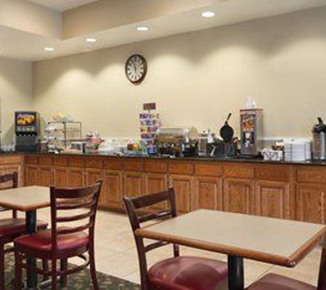 Country Inns & Suites - Billings, MT