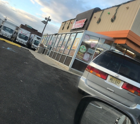 Dunkin' - Elizabeth, NJ