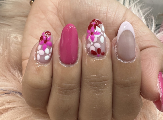 Lianni Nails and Spa - Miami, FL