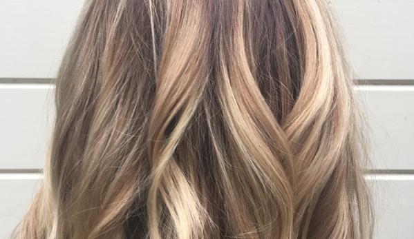 Cheryls Hairdesign - Salem, OR. Soft Balyage