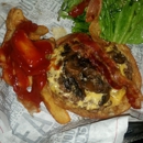 Fuddruckers - American Restaurants