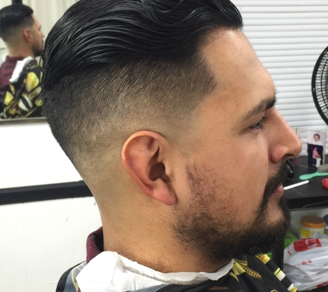 International House of Barbers - Modesto, CA. Sharp!!��������������������������������