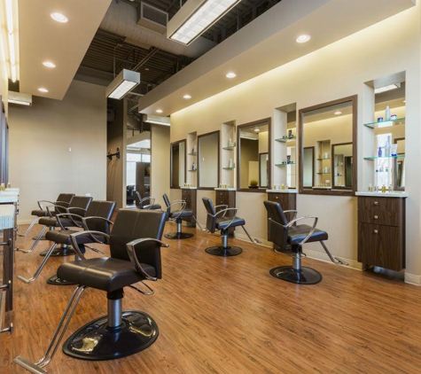 Salon Spa Aura - Green Bay, WI