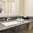 Quality Inn & Suites Dallas-Cityplace - Motels