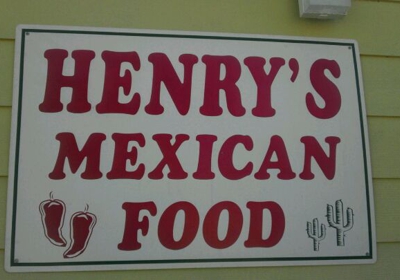 Henry's Mexican Food - Refugio, TX 78377