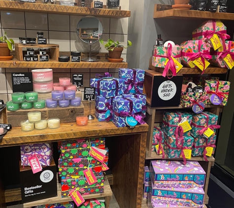 Lush Cosmetics Lynnfield - Lynnfield, MA