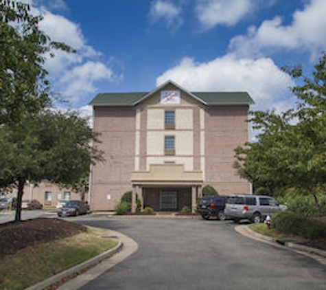 InTown Suites - Hampton, VA