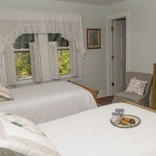 Orchard Inn - Saluda, NC