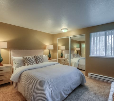 Woodcreek Apartments - Fairview, OR