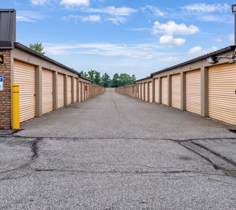 Extra Space Storage - Westlake, OH