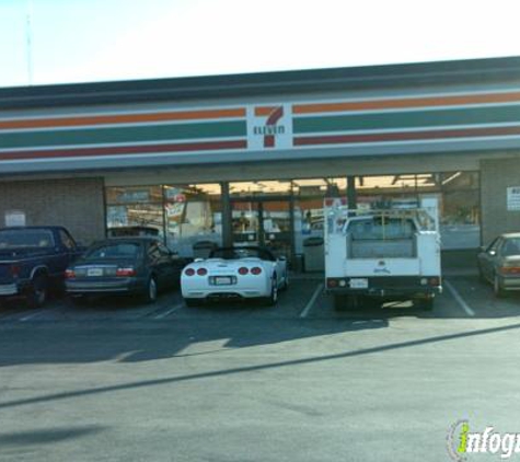 7-Eleven - Covina, CA