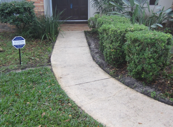 Douglas Landscape & Lawn Service - Wildwood, FL